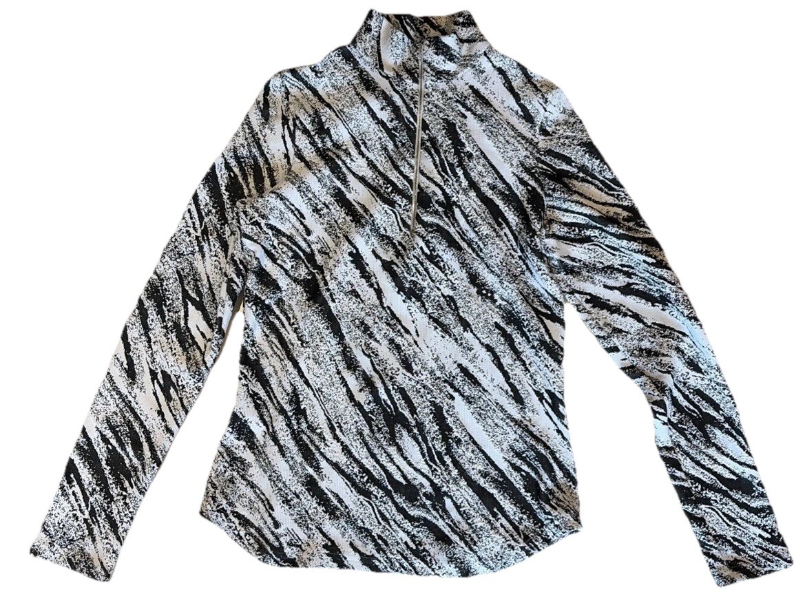 Sno Skins Women’s Size M USA Made Zebra Print 3/4 Zip Fitted Sport Top Active