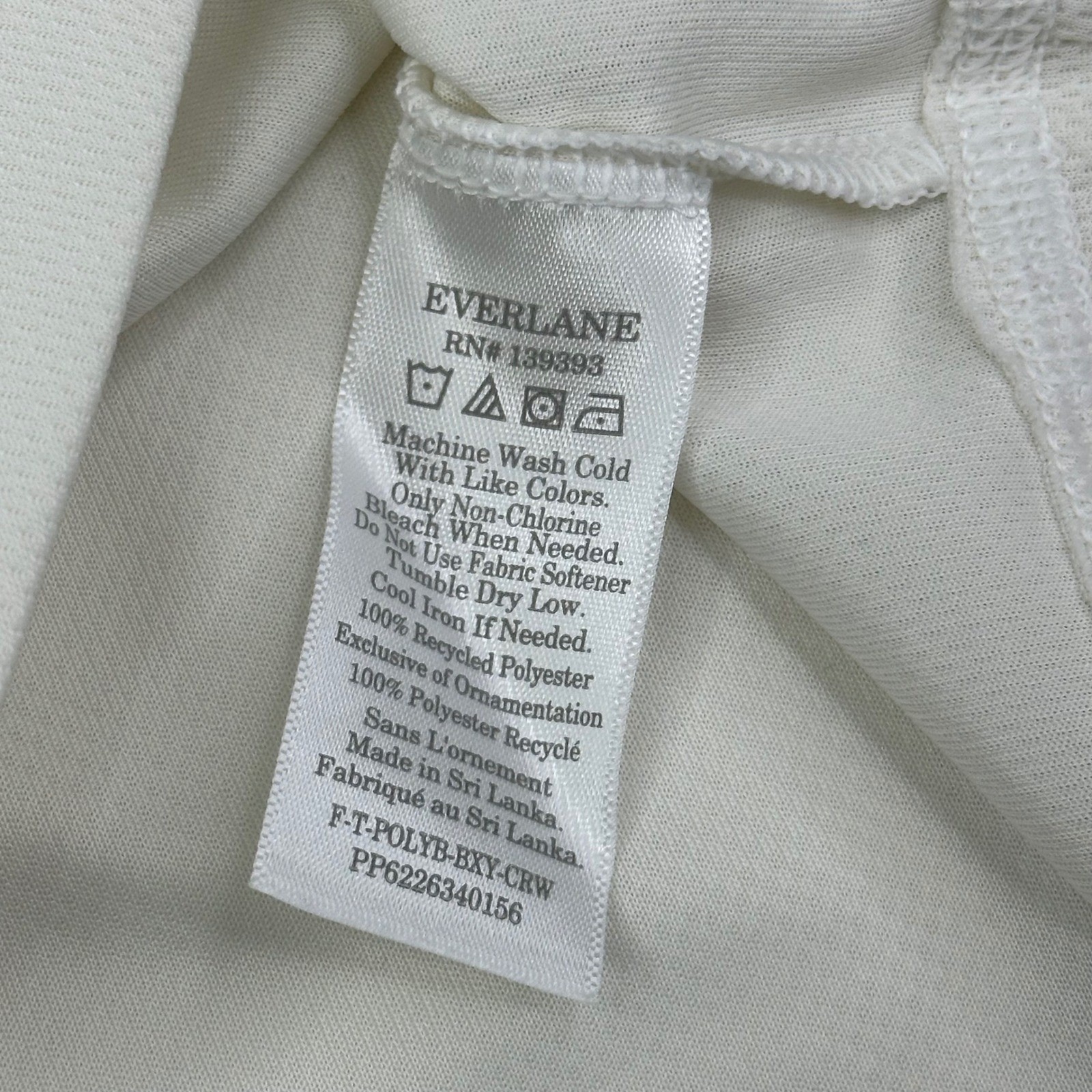 Everlane Perform White Recycled Polyester Boxy Cropped Short Sleeve Tee Large
