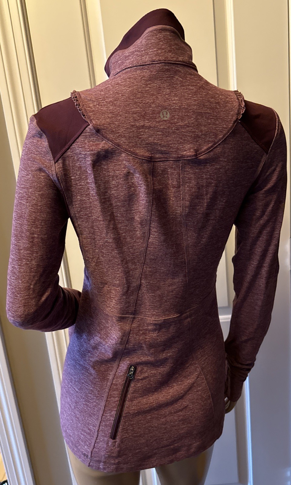 LULULEMON Run Your Heart Out Pullover Half Zip Women’s Size 6 Multicolor