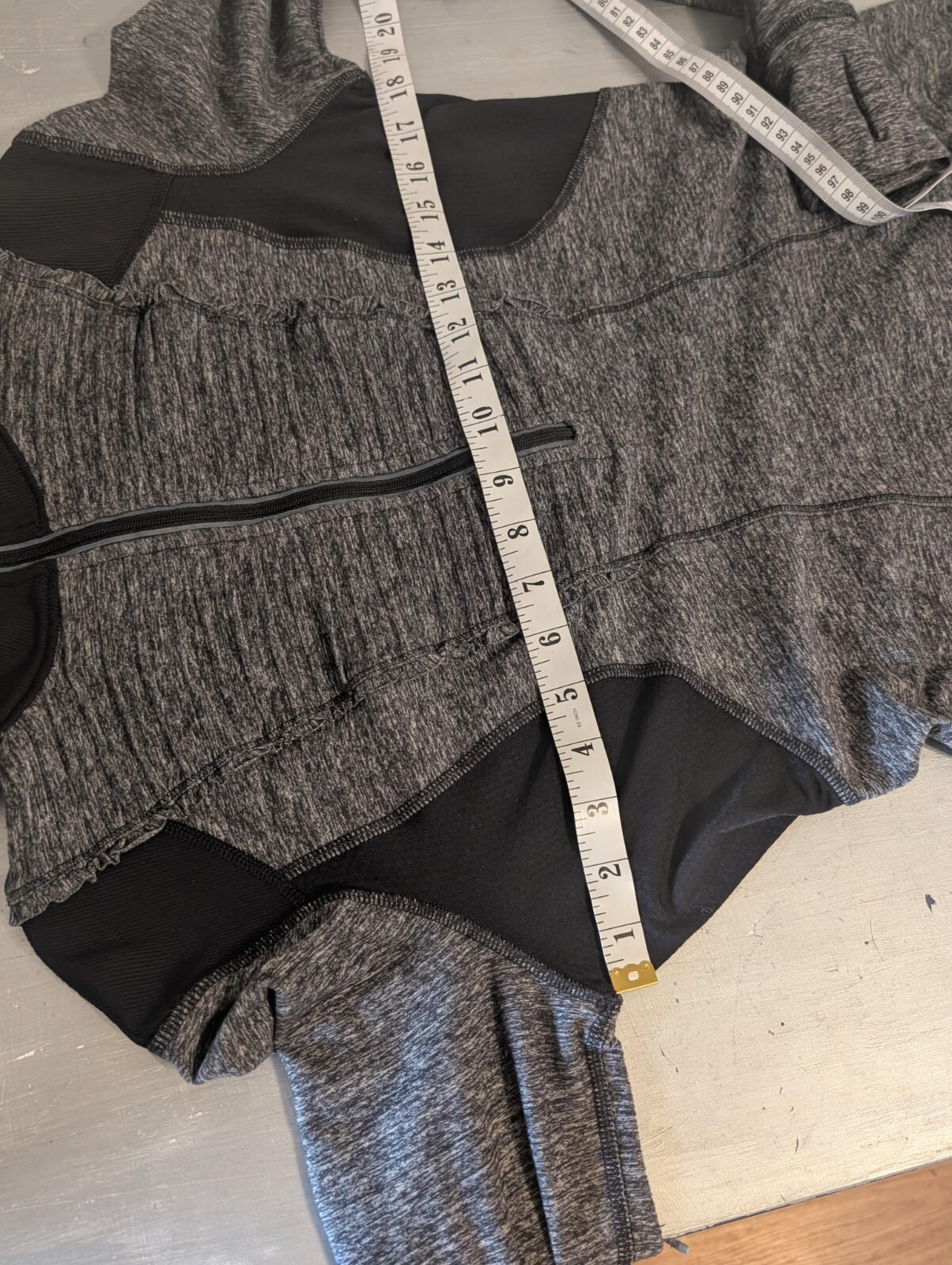 Lululemon Run Your Heart Out Pullover 1/2 Zip Heathered Black ,Jacket Size 8