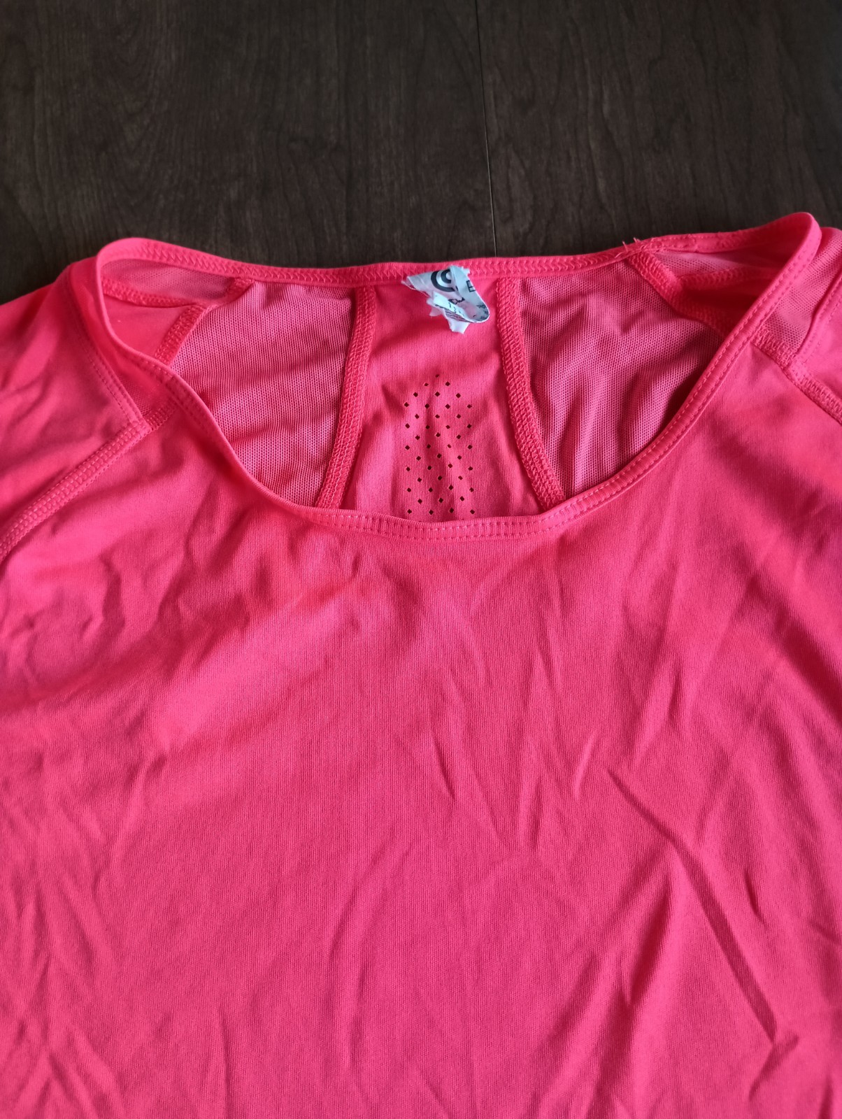 Champion Women’s Polyester Mesh Inserts Short Sleeve Activewear Shirt Medium