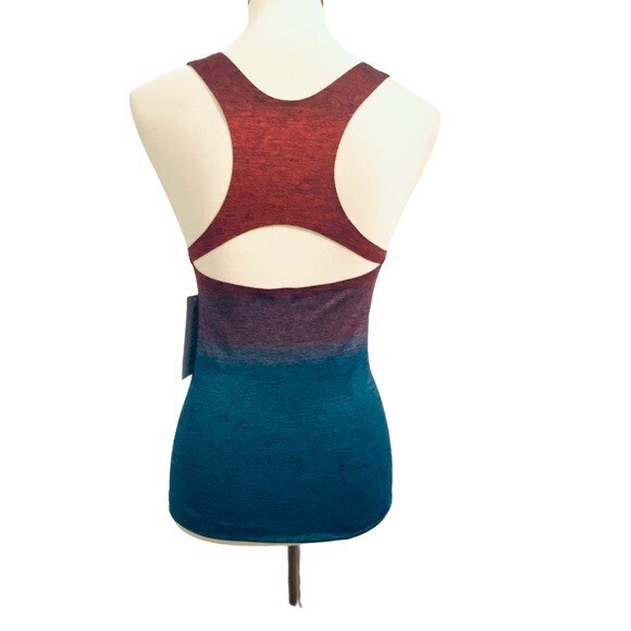 Athleta Red Blue Gradient Tank Racerback Fitted Stretch Womens Sz S NWT