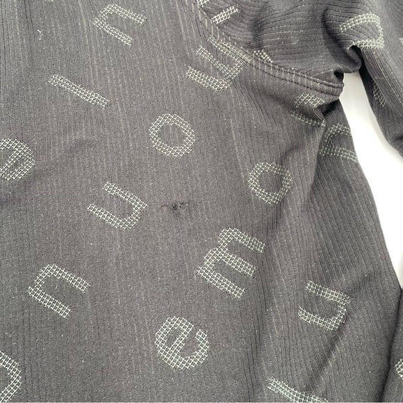Lululemon Rest Less Pullover Logo Letter Black Graphite Grey Seamless Top Size 8