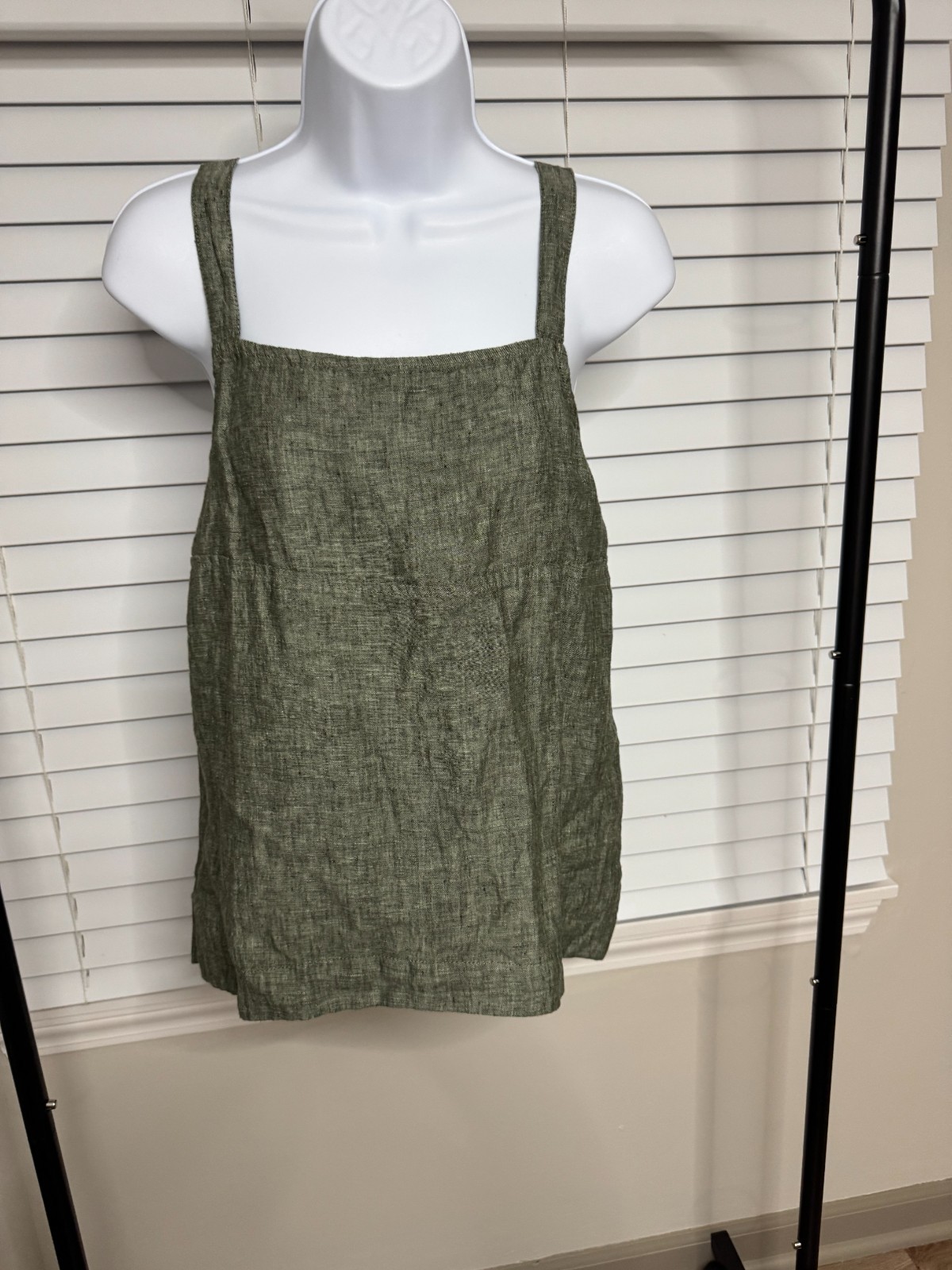 NWT Athleta 100% Linen Voyager Tank Top Green Petite Small Lightweight Travel