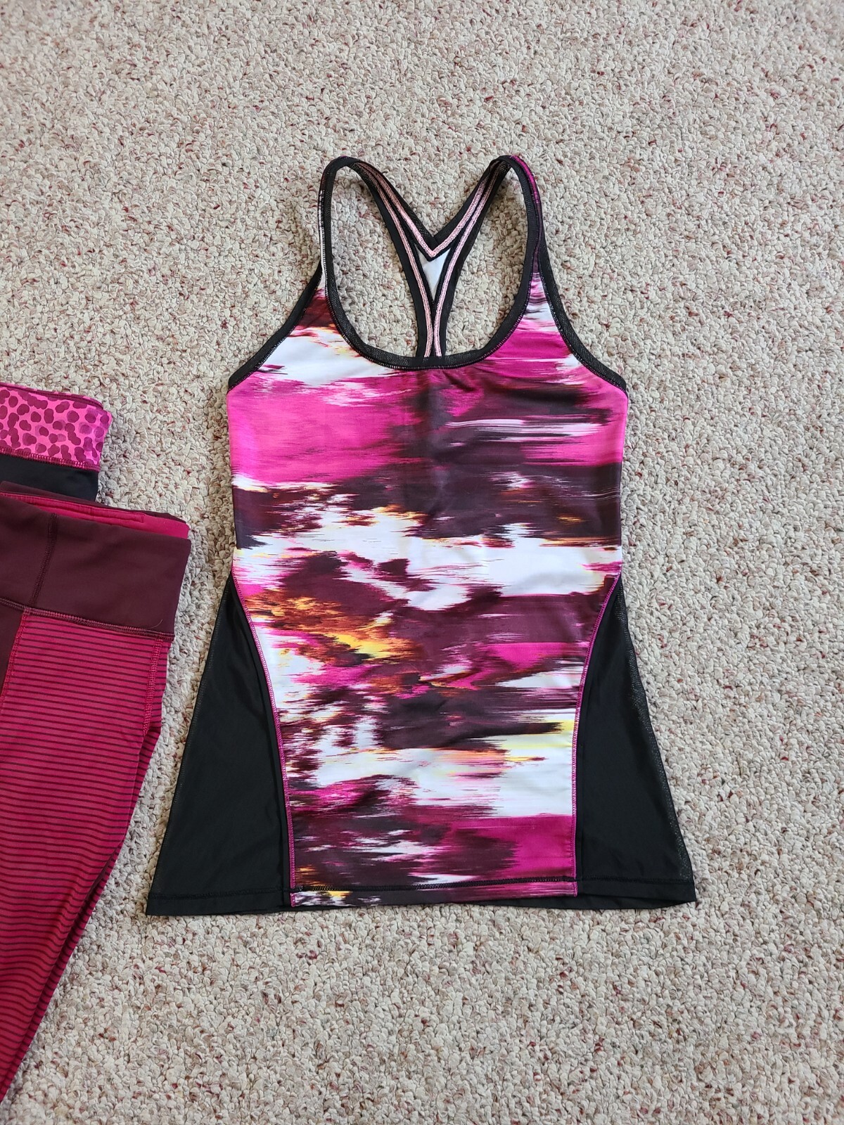 Lululemon Burgundy Bundle Size 4 (Sm) 2 Crop Leggings & Cool Racerback Tank EUC