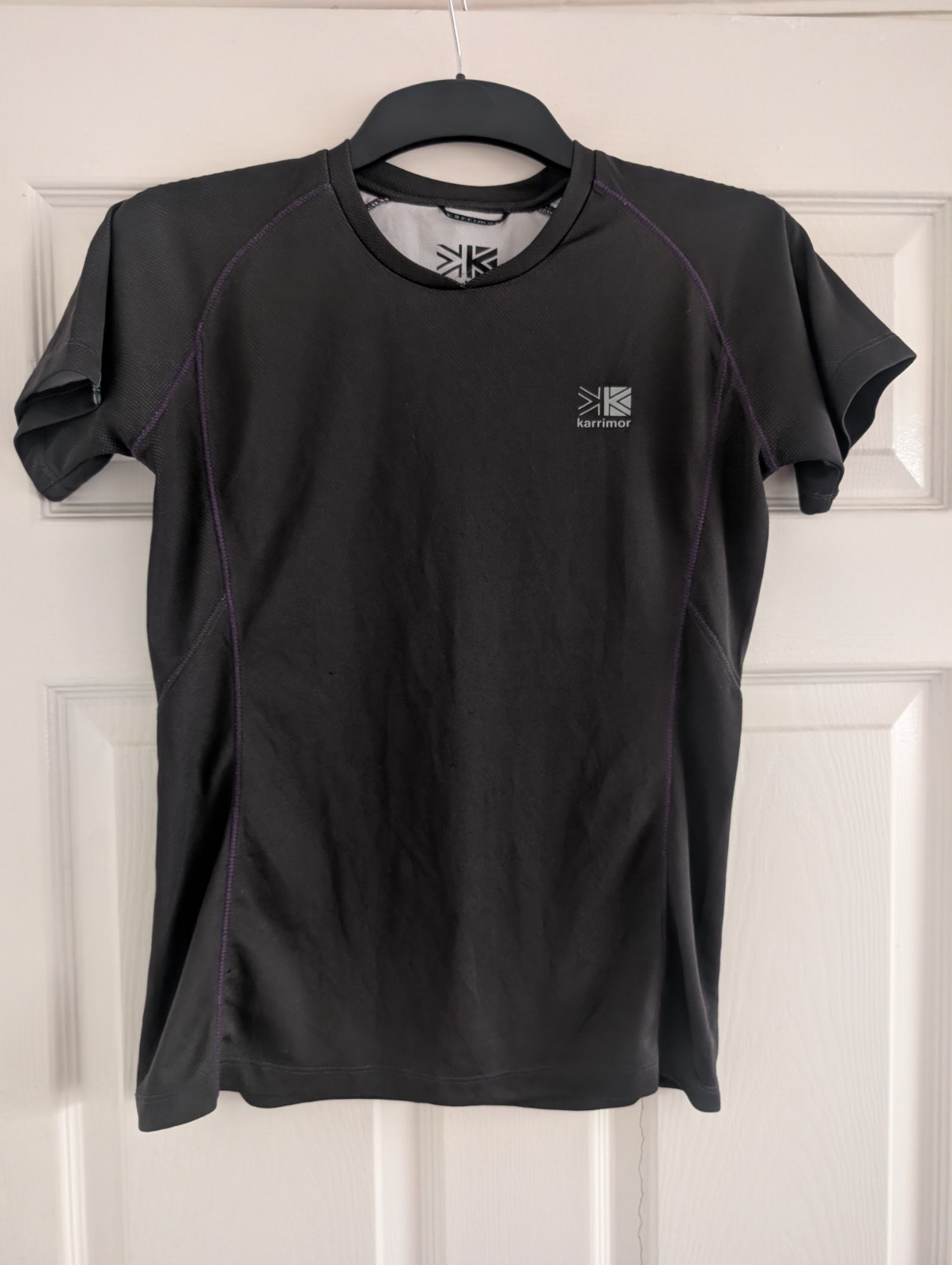 Karrimor Black Short Sleeve T-shirt Size 10 (T44)