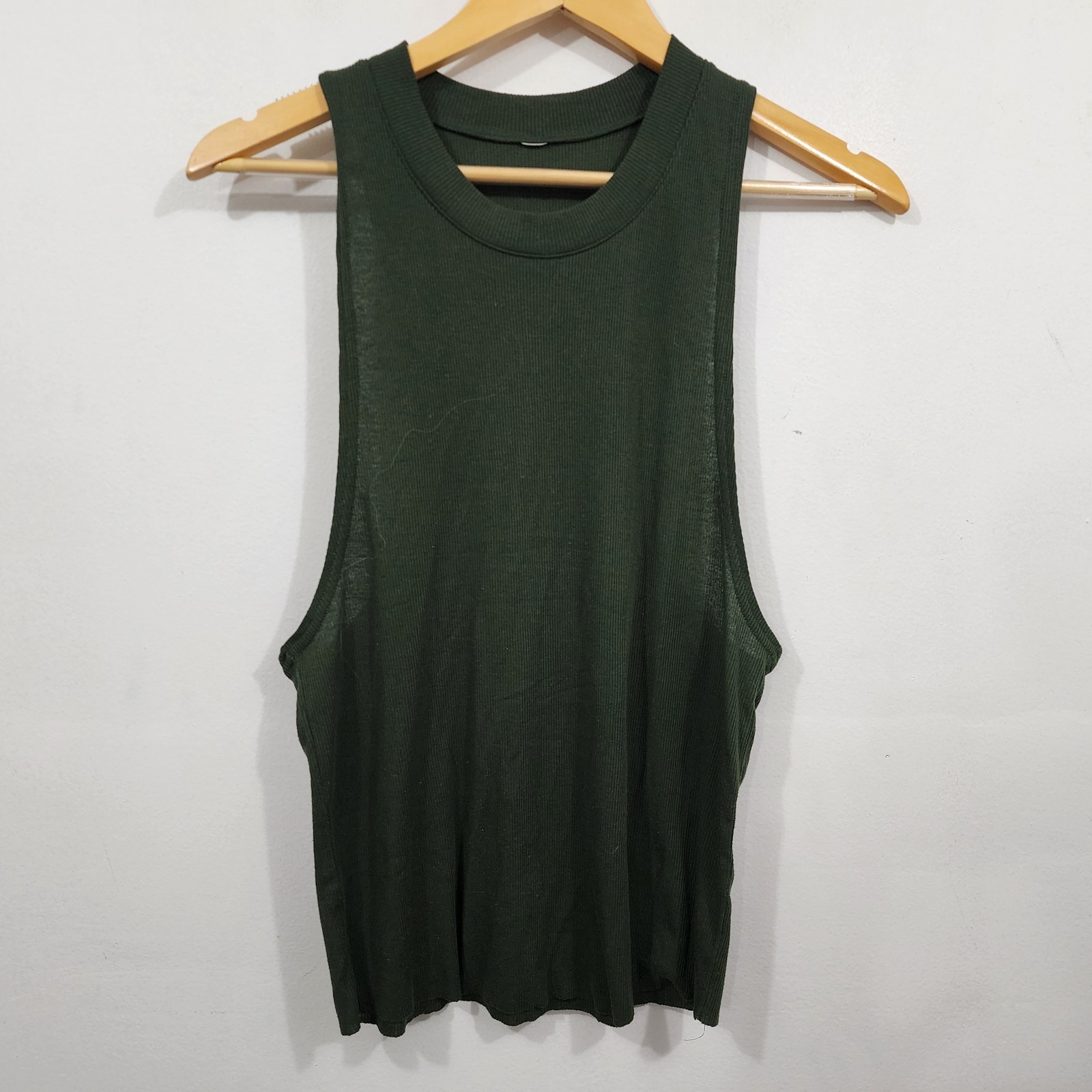ALO Yoga Heat Wave Tank Dark Green Ribbed Knit Sleeveless Muscle Tee Womans SML