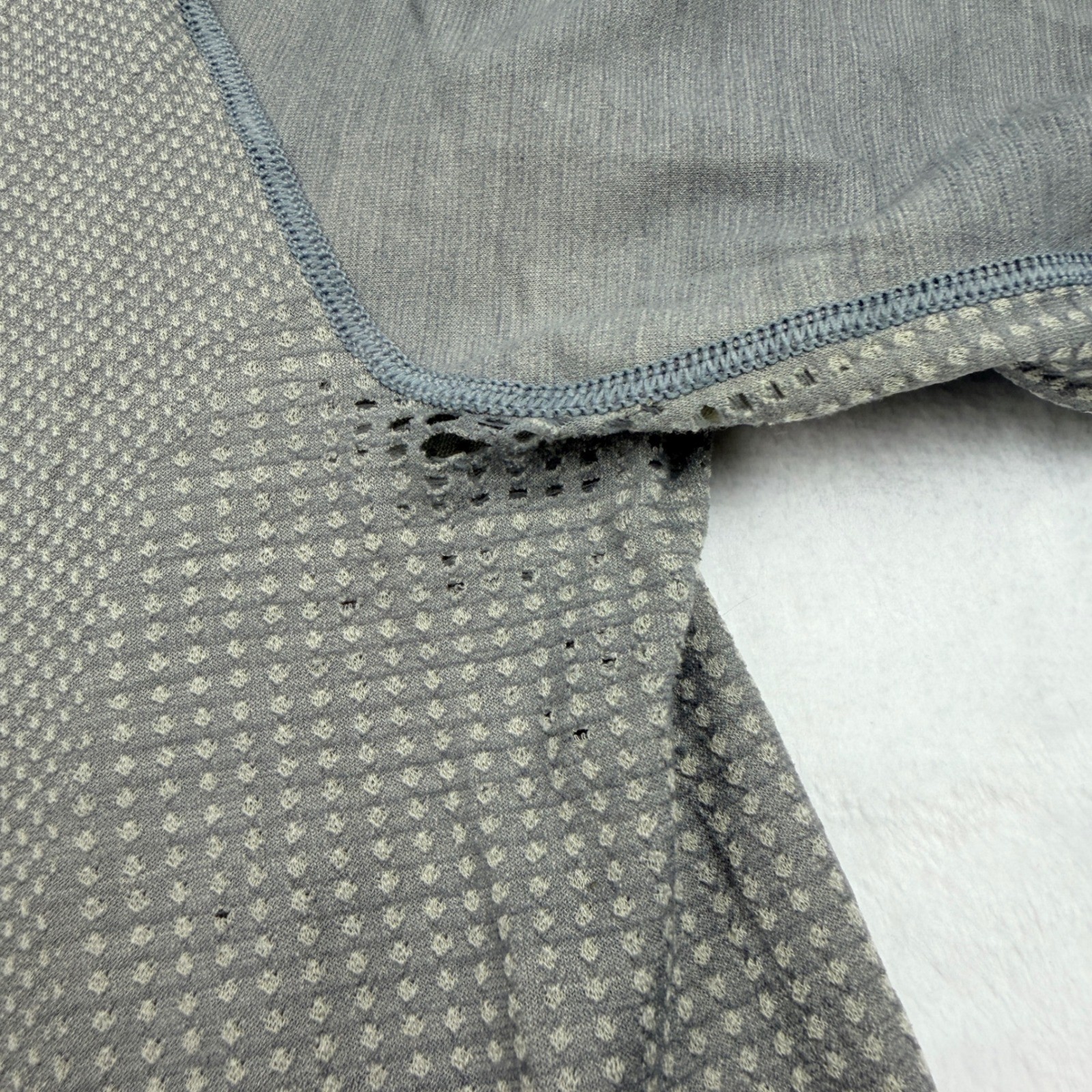 Smartwool PhD Ultra Light Merino Wool Base Layer Shirt Womens Large Gray Flawed