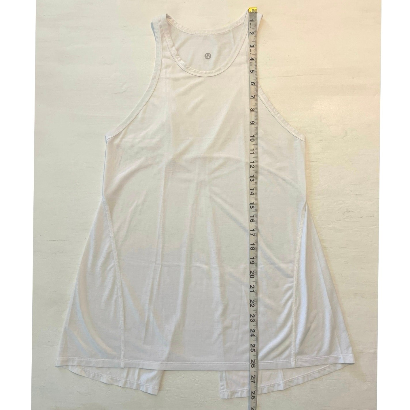 Lululemon Split Back White Tank Womens Size 2 Scoop Neck Yoga Workout Walking