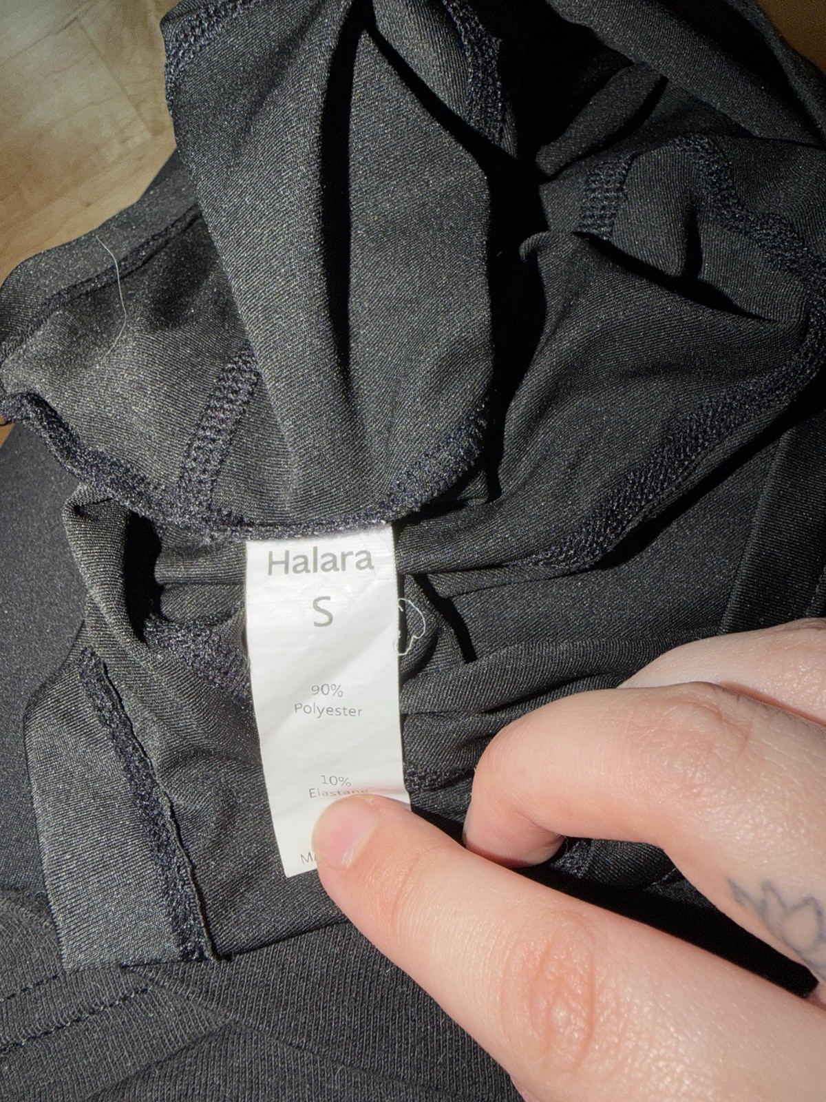 Halara S black long sleeve crop top only worn a few times!!