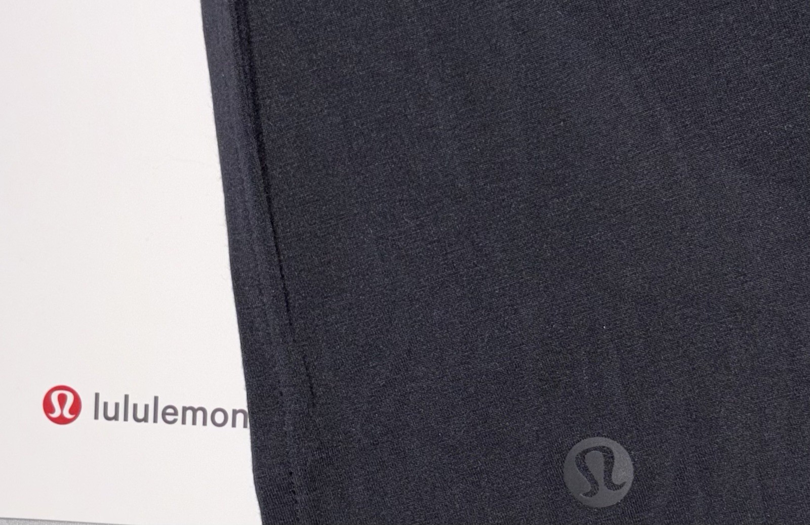 NWT☀️LULULEMON☀️MEDIUM☀️MODAL SILK SIDE SPLIT TANK☀️4-WAY STRETCH☀️BLACK☀️$58