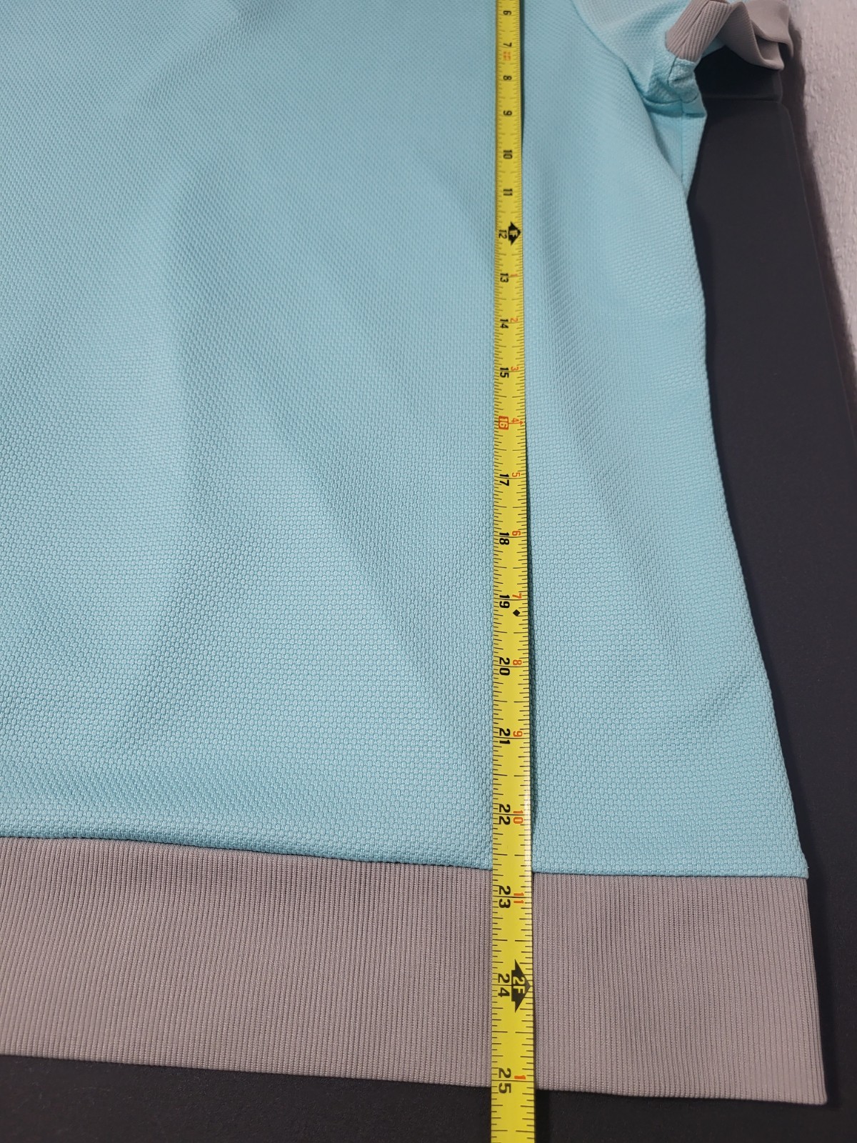 Sport Savvy Women’s Small V-Neck Top Short Sleeve Blue Gray Polyester Blend