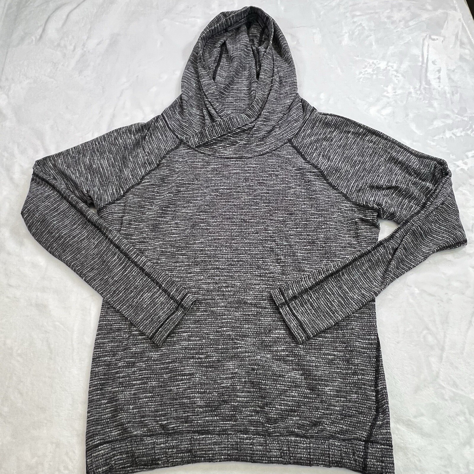 Lululemon Sweatshirt 4 Gray Healthy Heart Pullover Cowl Neck Athletic Sweater