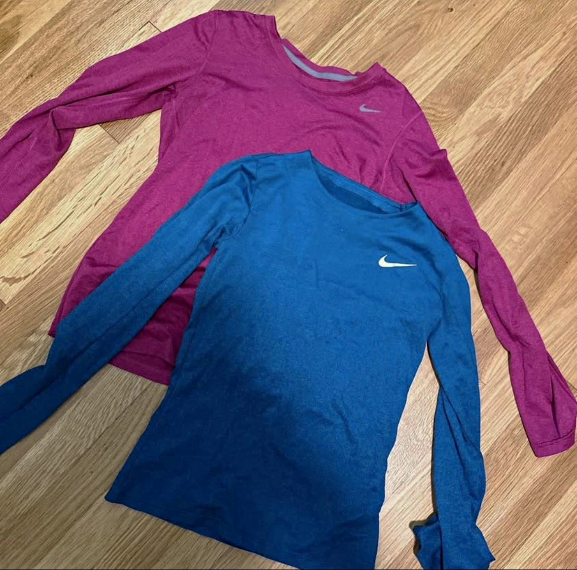 Nike Dri-FIT Lot of 2 Women’s Long Sleeve Crew Neck Stretch Pullover XS