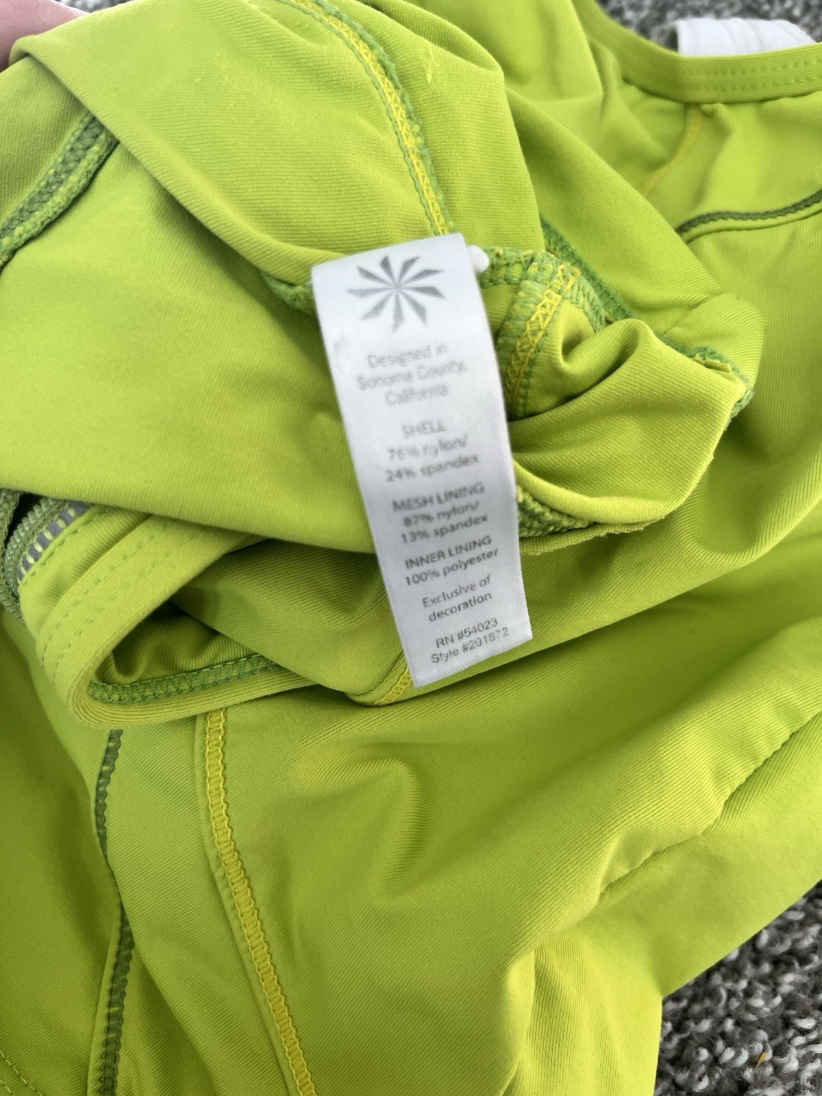 Athleta Racerback Tank Top Medium Chartreuse Built In Bra. A2