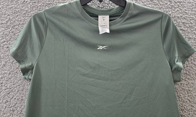 Reebok Active Identity Performance Logo Tech T-Shirt Women’s M Green Pullover