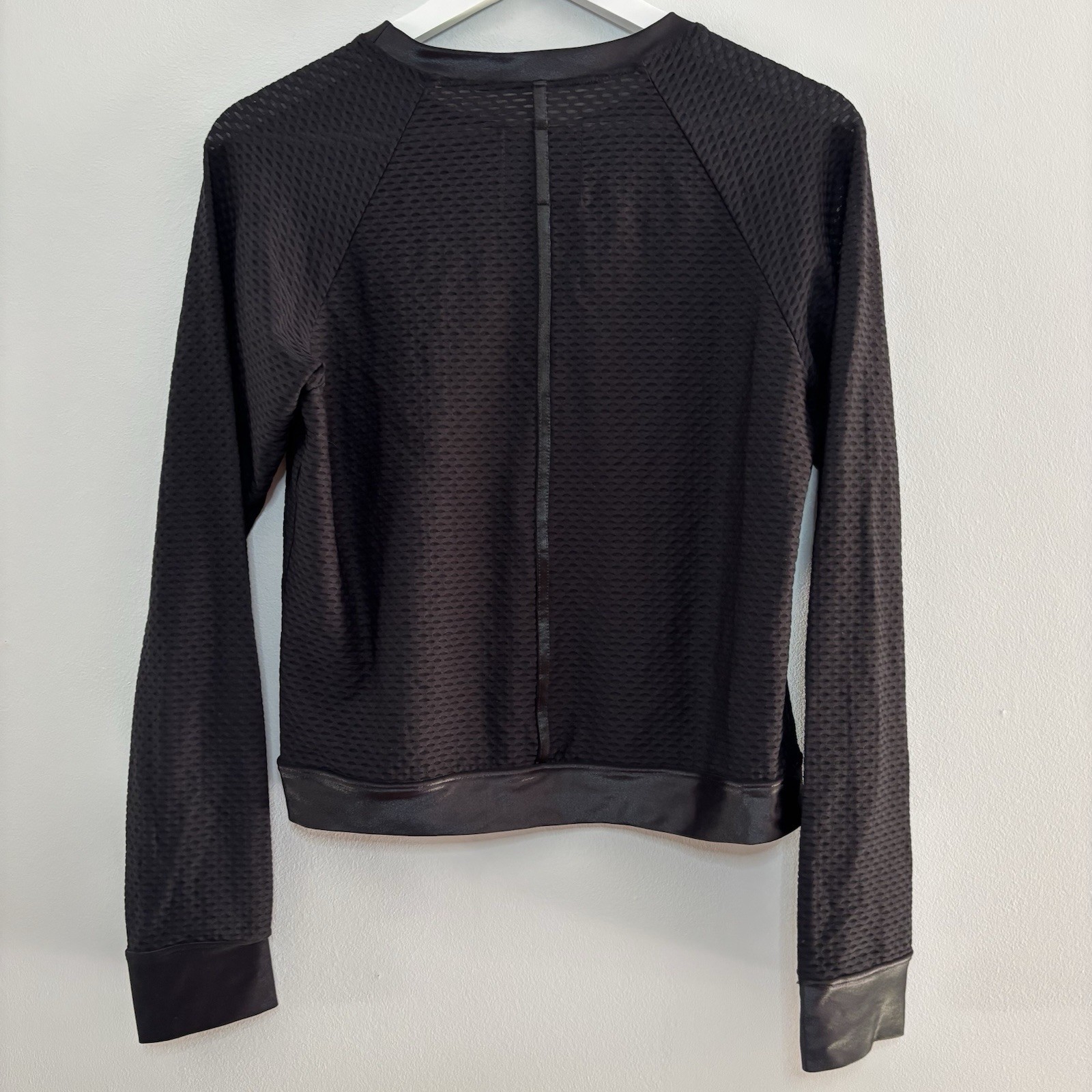 KORAL Sofia Pullover Black Satin Trim Activewear Made In USA Gym Moto Mesh Small