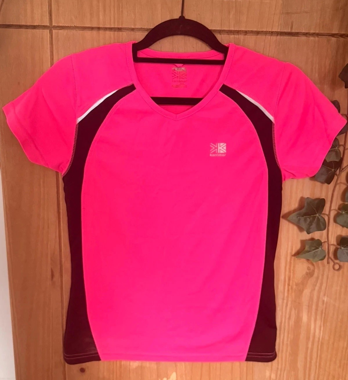 Karrimor Women’s Neon Pink Running Top Gym Shirt V Neck Sportswear UK 10
