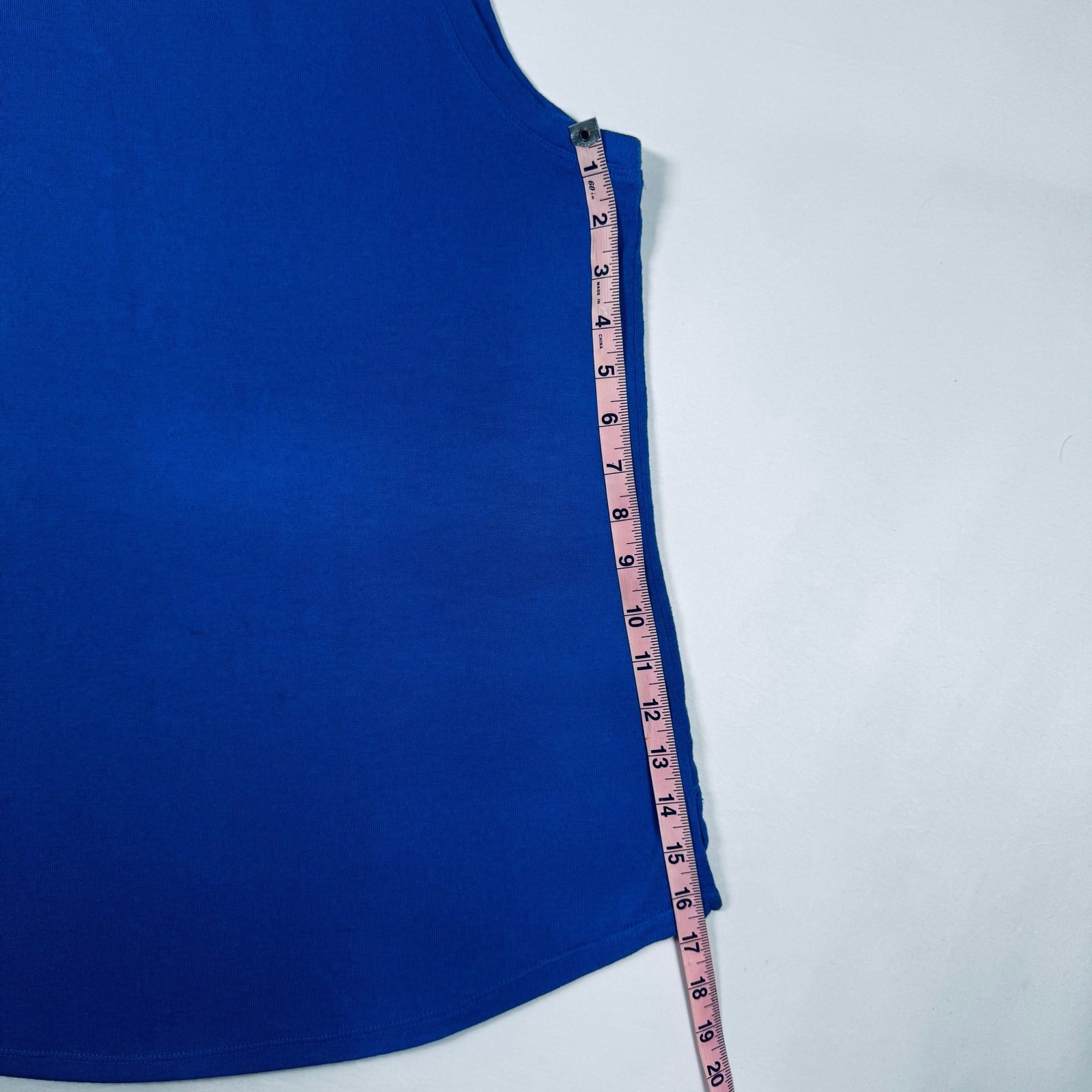 Athleta Indigo Blue Sleeveless Activewear Top Open Back Slit Nylon Lycra Medium