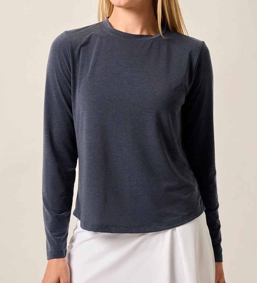 NWOT Women’s Johnnie-O Course Performance Long Sleeve T-Shirt Navy Blue Medium