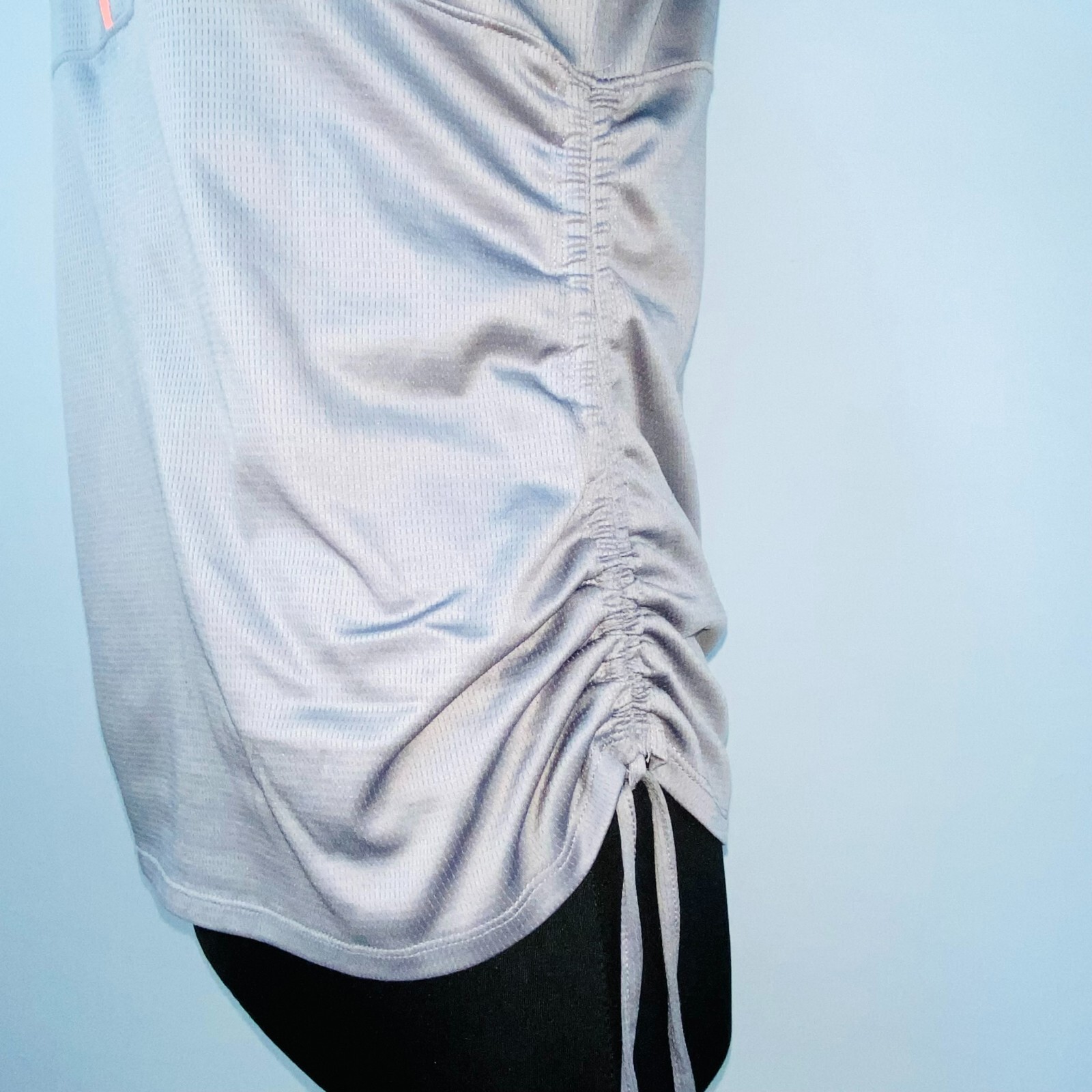 Avia Womens Medium M Polyester Gray Orange 1/2 Zip Athletic Top Ruched Sides *