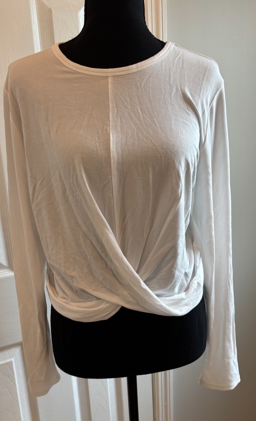 Ideology Women’s Ribbed White Twist Front Long Sleeve Top Size X-Large NWT