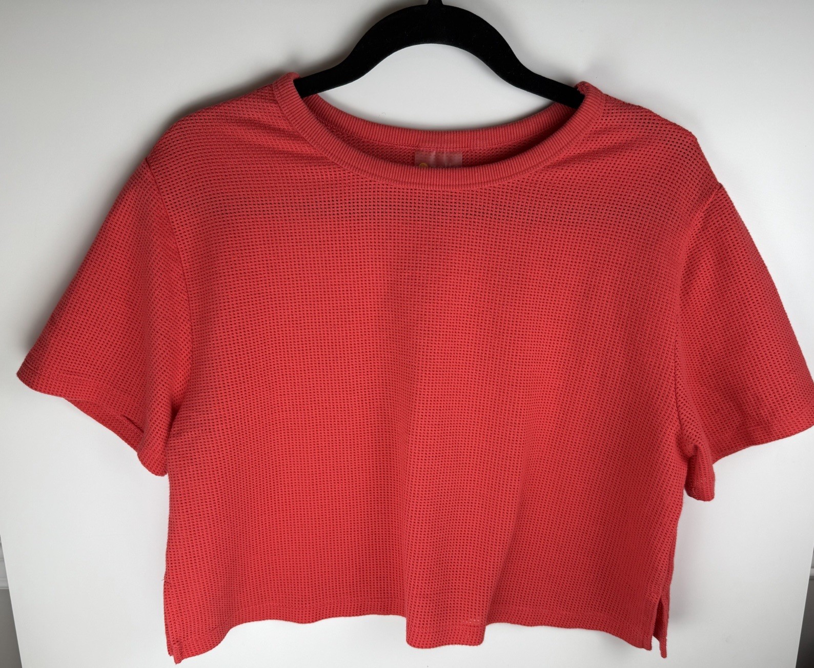 Zella Red Waffle Knit Boxy Crop Tee Performance Top Size Large Athlesiure