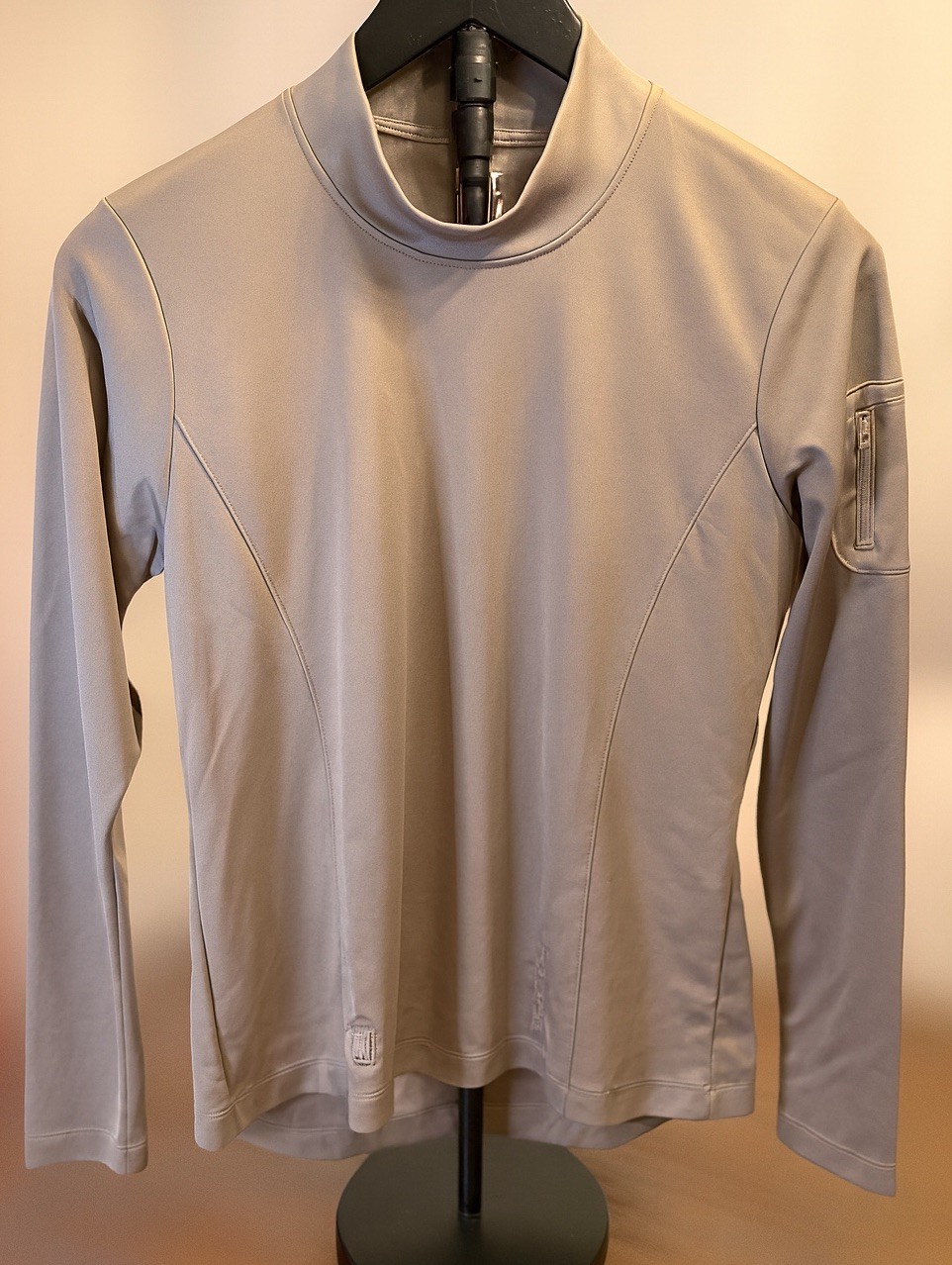 Kate Lord Performance Mock Neck Long Sleeve Top M Gray Horseshoe Bay Resort