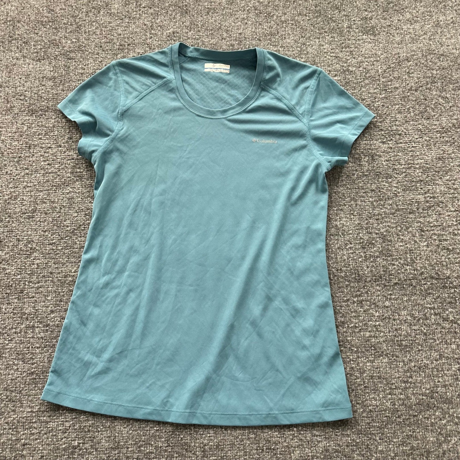 Columbia Shirt Womens Size Medium Blue Short Sleeve Omni-Wick Active Hiking Tee