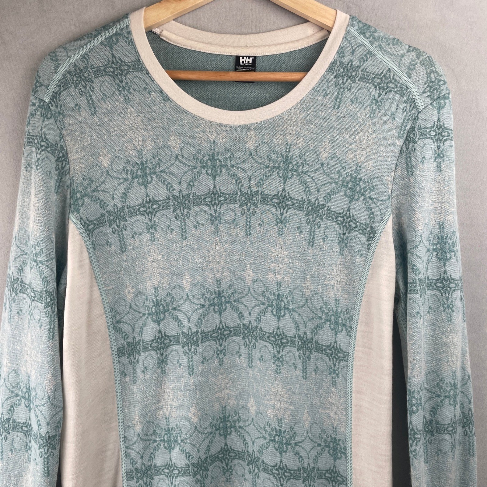 Helly Hansen Wmn Merino Wool Base Layer Top Teal Damask Long Sleeve L 49307 Gorp