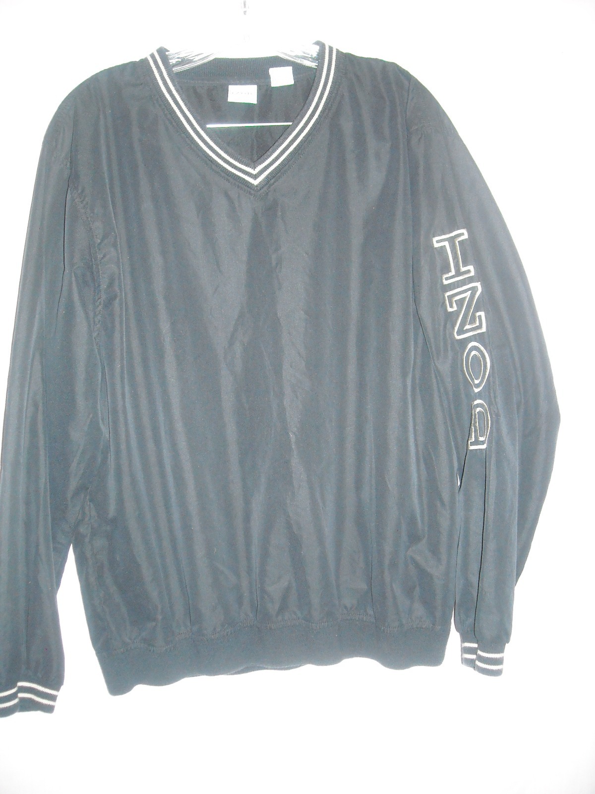 Izod windbreaker top size Large Ladies black beige pull-over v-neck long sleeve