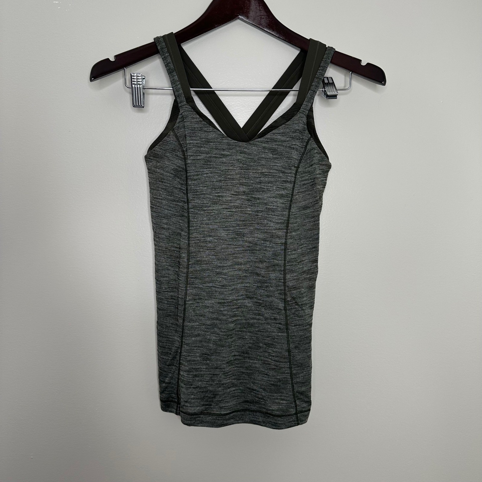Lululemon Women’s Run For Gold Dark Green Heathered Crisscross Strap Tank 4
