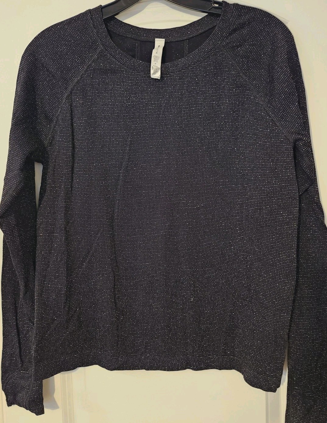 Athleta NWOT Women’s Momentum Seamless Shimmer 100% Nylon Top #466570 Sz Medium