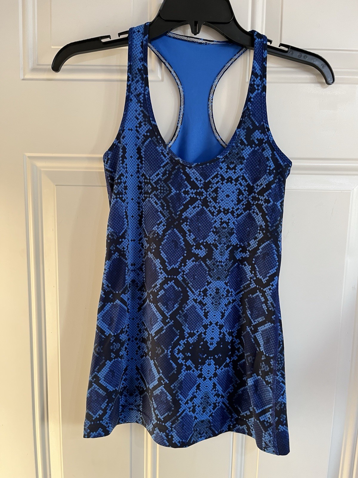 Lululemon Tank Top Cool Racerback Mini Ziggy Snake Pipe Dream Blue Sapphire Sz 2