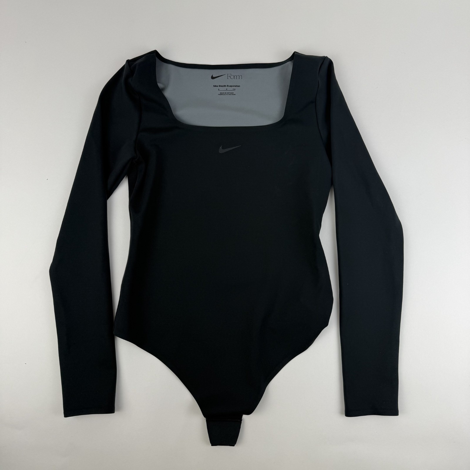 New Womens Nike Form Long-Sleeve Black Athletic Gym Bodysuit Size Small NWT
