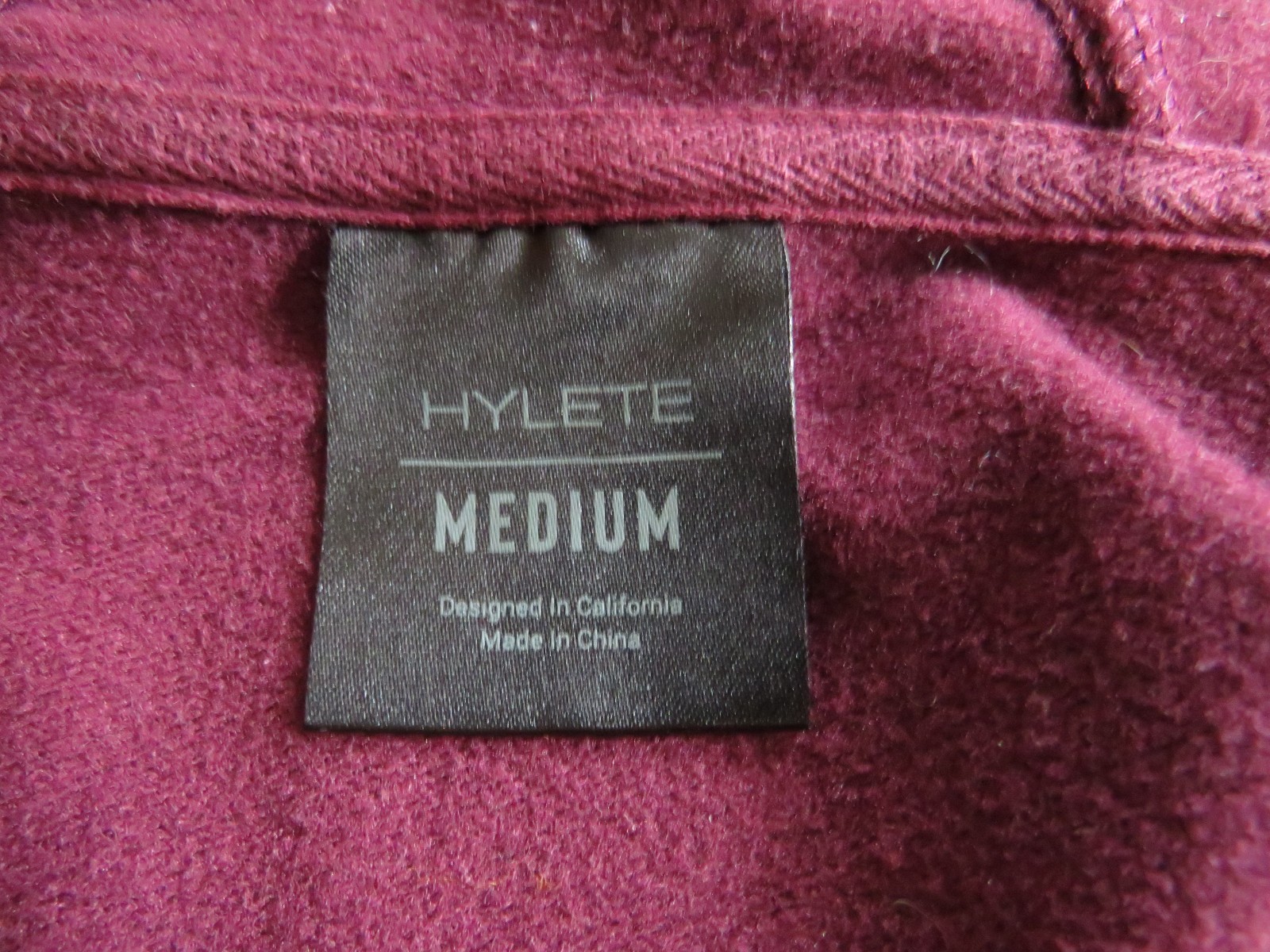 HYLETE Women’s Medium Linear Tech II Semi-Fitted Fleece Full Zip Hoodie RAISIN