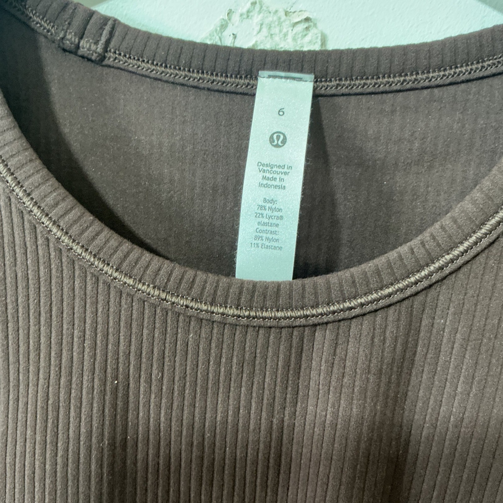 Lululemon Ribbed Side-Cinched Short Sleeve Top Brown Ruched Athletic Size 6 Gym