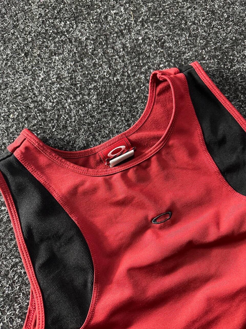 🚨Oakley Womens Red Active Performance Fit Hiking Cycling Gym Top Size L Y2K
