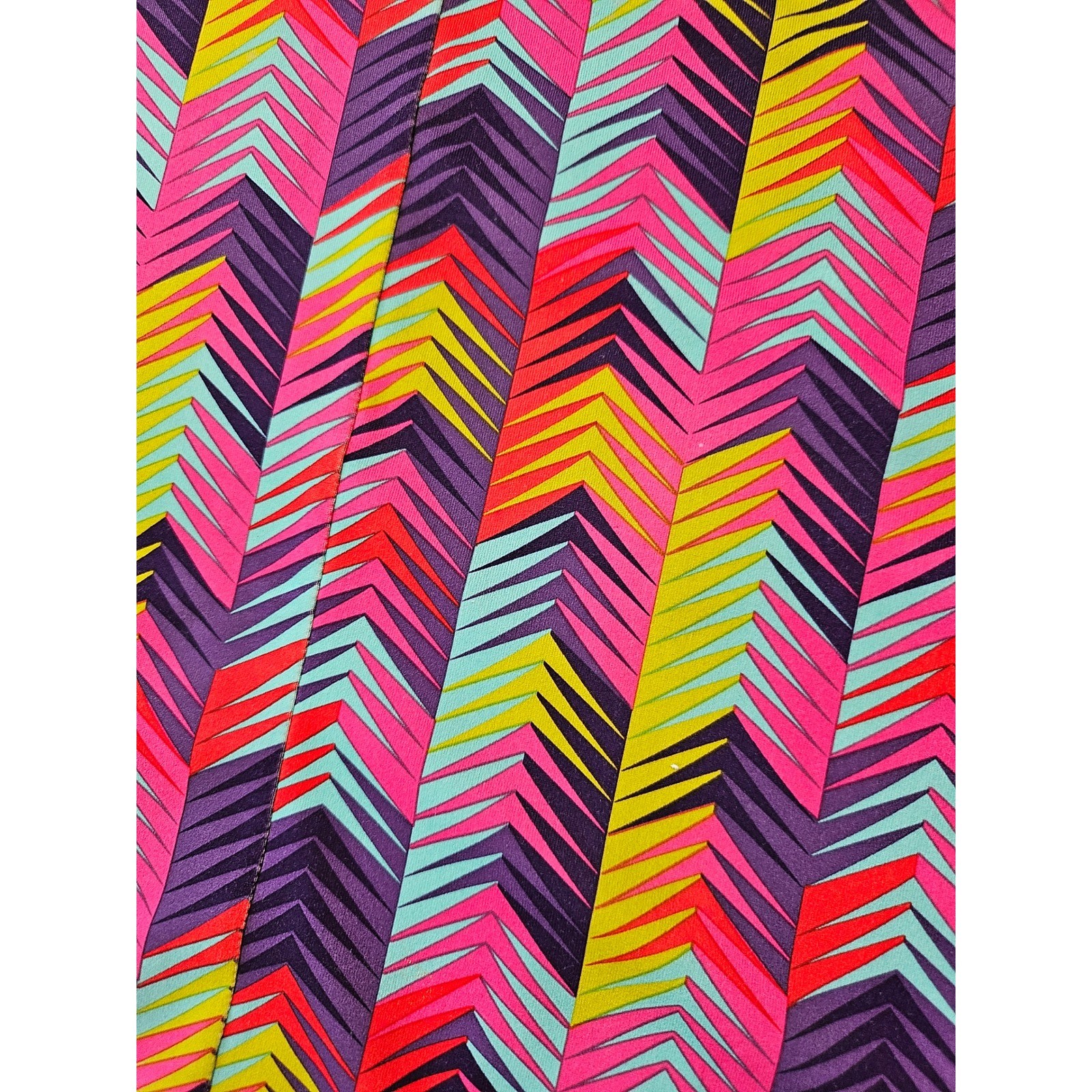 Fabletics Womens Small 6 Geometric Chevron Keyhole Back Athletic Tank Top Multi