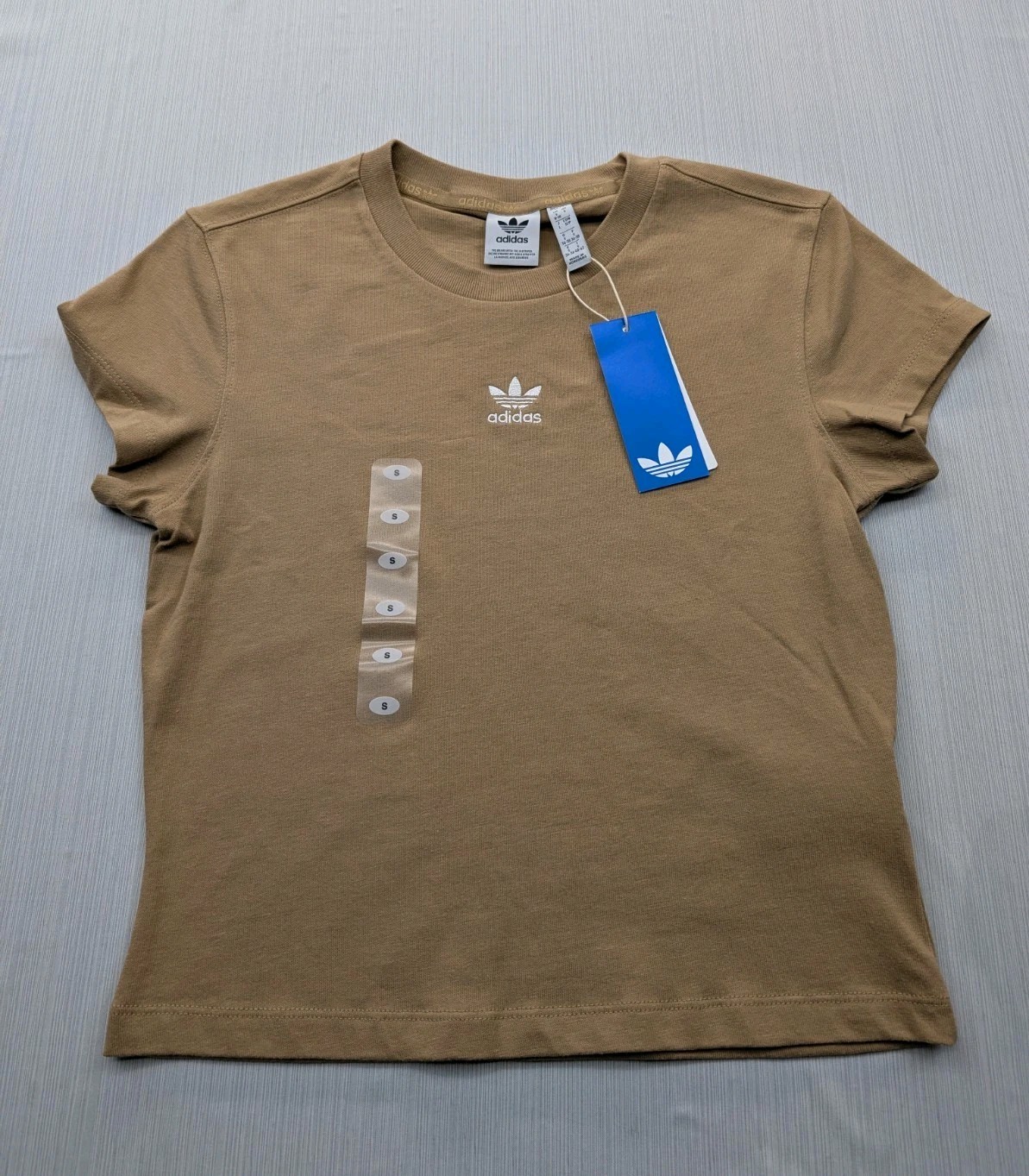 New Women’s Adidas Essentials Slim T-Shirt Size Small Originals Tee Tan Brown