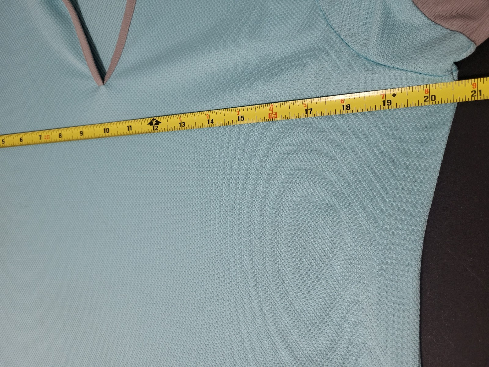 Sport Savvy Women’s Small V-Neck Top Short Sleeve Blue Gray Polyester Blend
