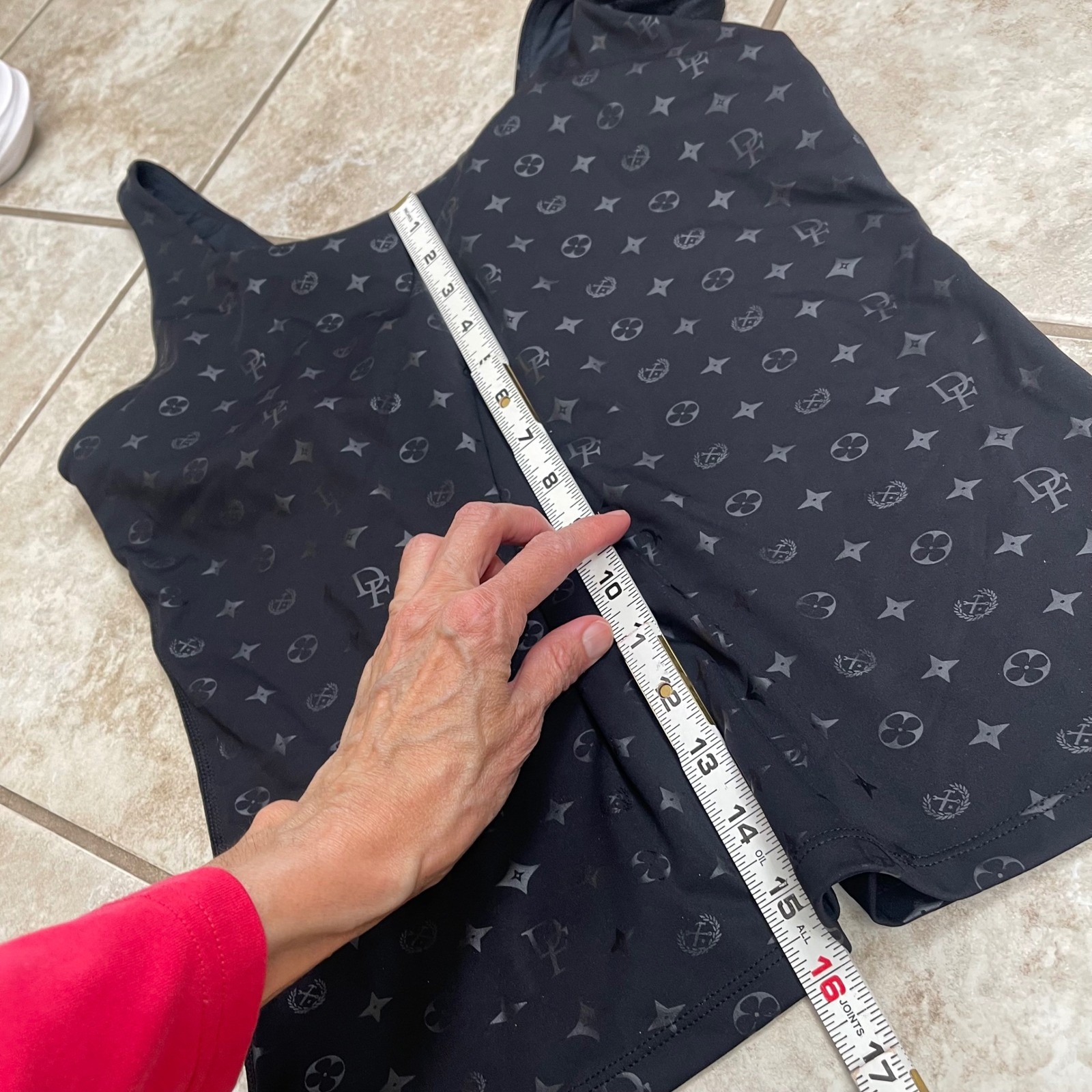 Dixxon Flannel Co Black Monogram Athletic Tank Top with Shelf Bra Womens large