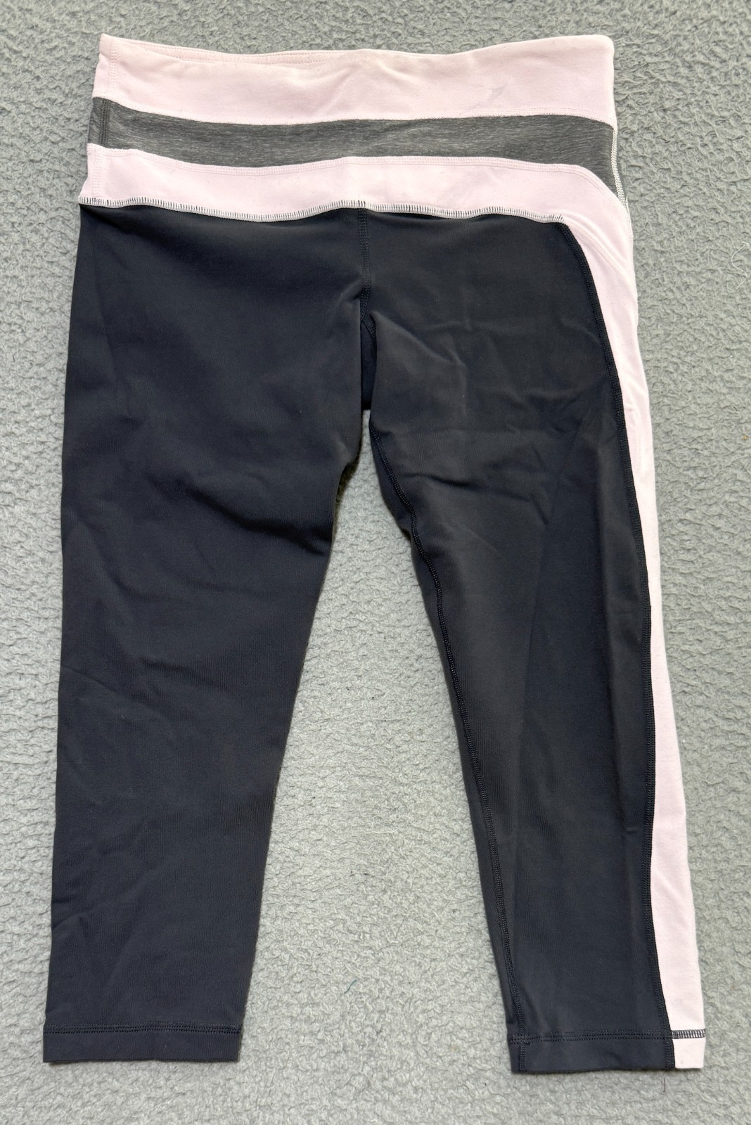 Lululemon Stratus Wunder Under Crop Pink Coal Gray Womens size 6 Cropped