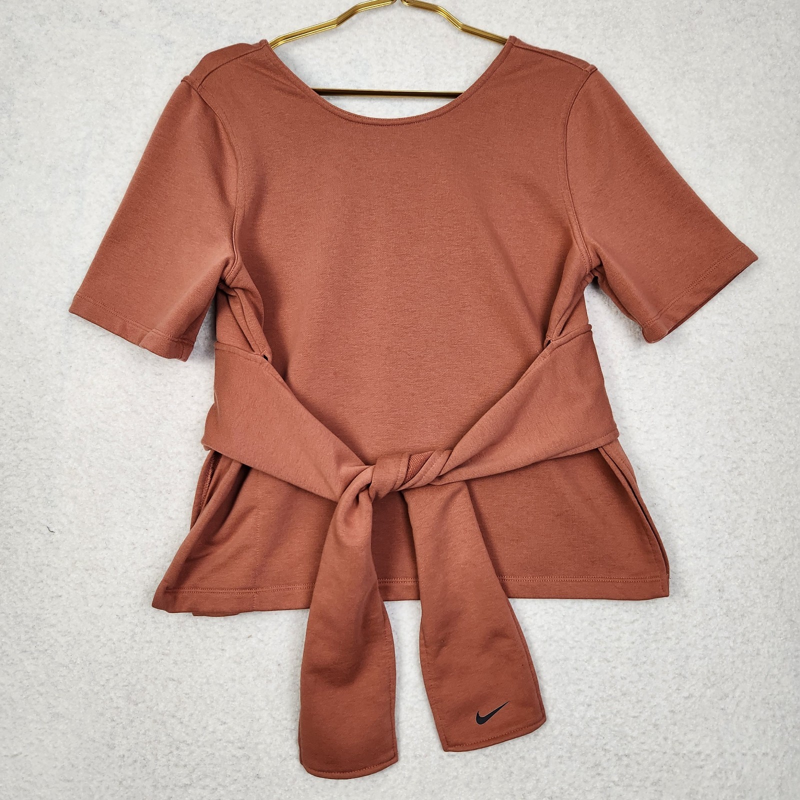 Nike Yoga Studio Womens Size Large Dusty Peach Waist Tie Open Back Athletic Top