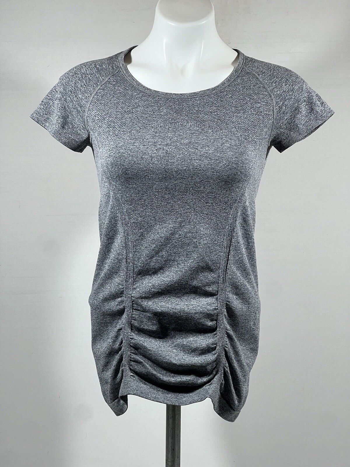 Performance Compression Top Womens Small Athleta Charcoal Running Yoga Fit