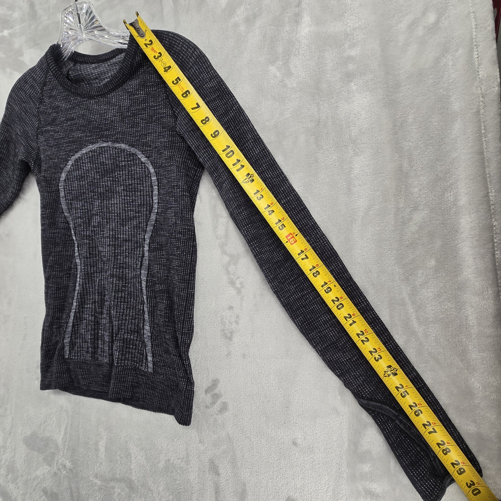 Lululemon Size 2 or 4 Wool Swiftly Tech Long Sleeve Top Black Grey