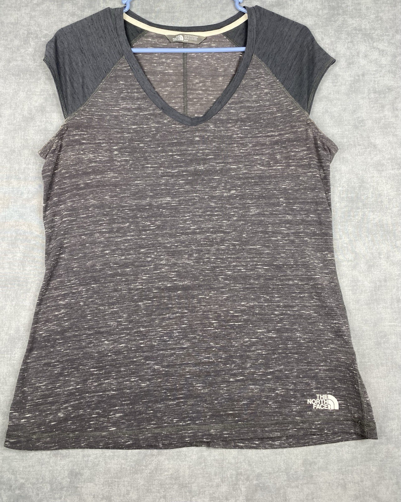 The North Face Womens M V Neck Shirt Gray Short Sleeve Activewear SP16