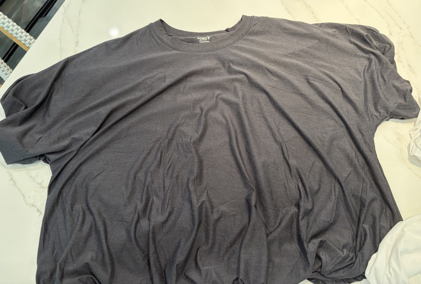 OLD NAVY CloudMotion Bubble Hem Tops 2 Black & White Athletic Active sz L – EEUC