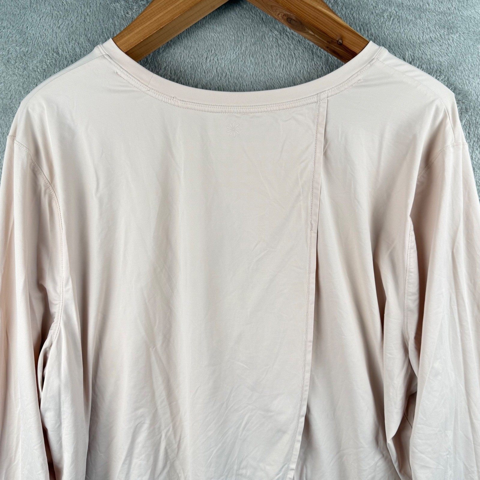 Athleta Long Sleeve Shirt Womens 2X Light Pink Athleisure Workout Stretch Casual