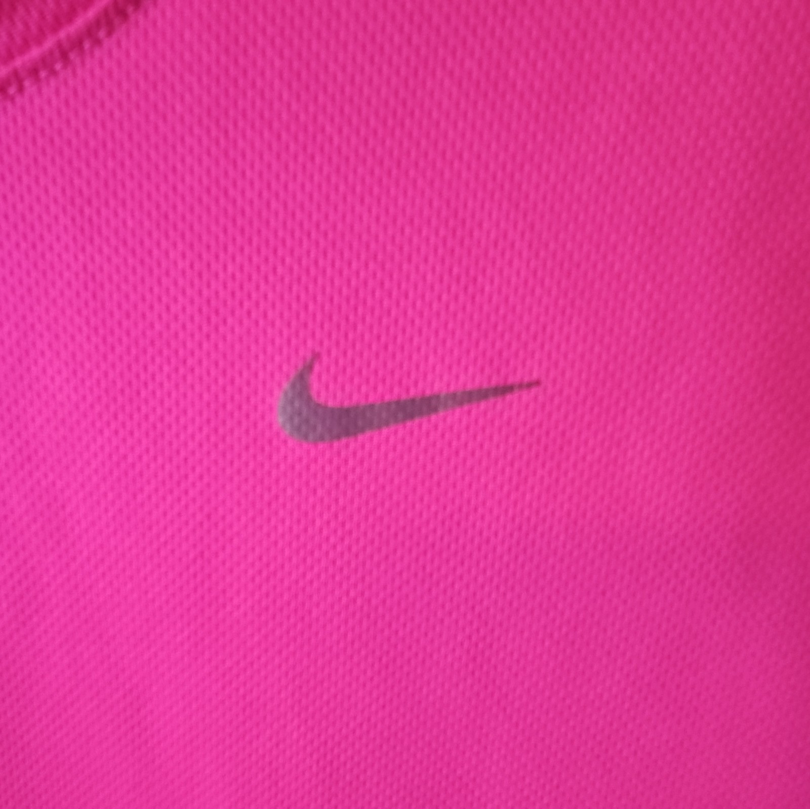 Nike Dri-FIT Pink Solid Polyester Crew Neck Short Sleeve T-Shirt Women’s L